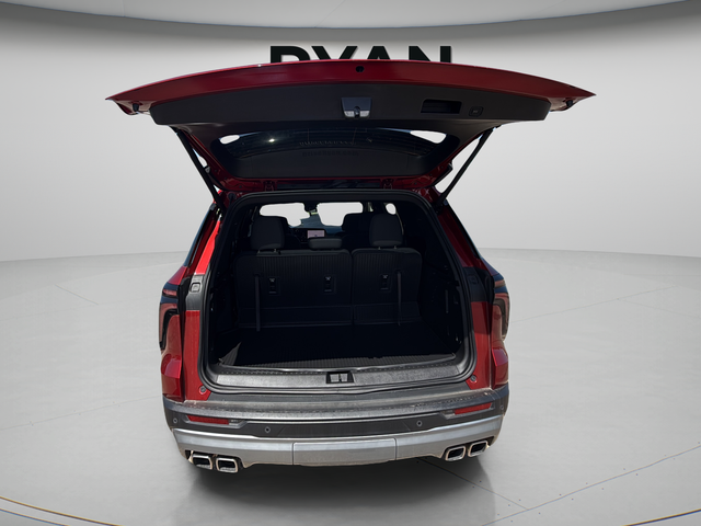 used 2024 Chevrolet Traverse car, priced at $35,731