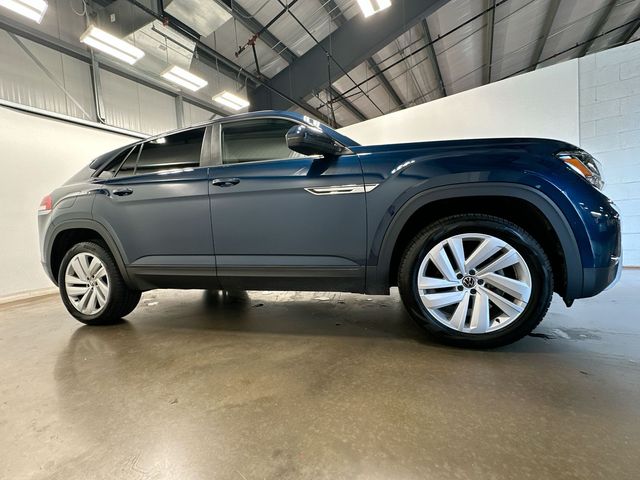 2020 Volkswagen Atlas Cross Sport 2.0T SE w/Technology Blue at Sutliff Volkswagen