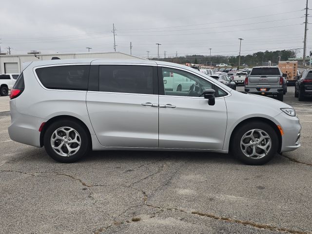 2024 Chrysler Pacifica Limited:B02071