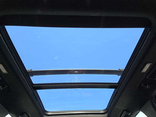 2024 GMC Yukon Denali Ultimate:C02471