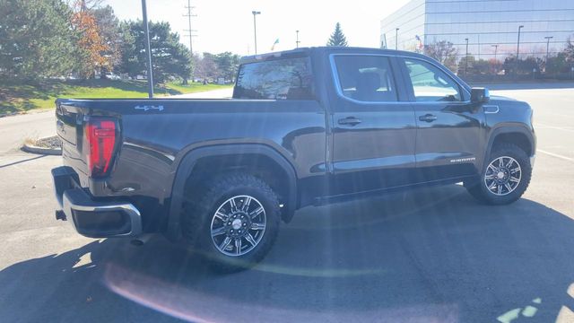 2024 GMC Sierra 1500 SLE 8