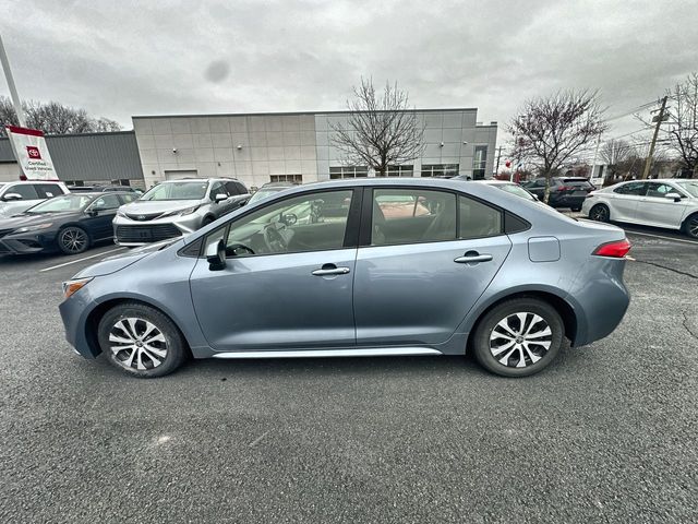 2022 Toyota Corolla Hybrid LE 5