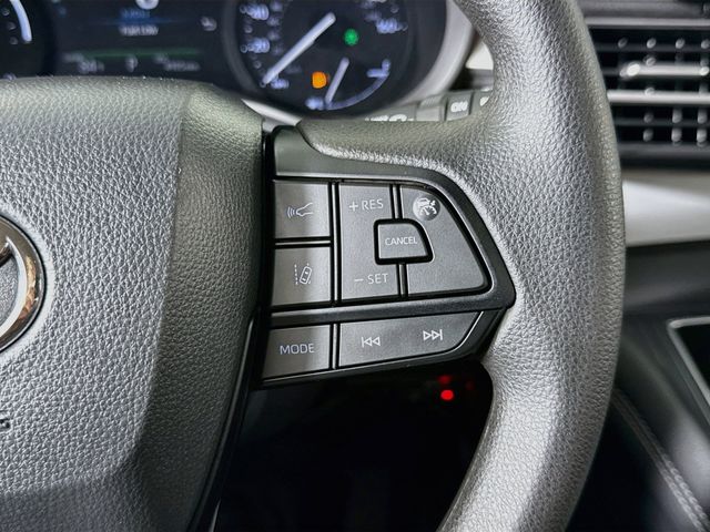 Used 2025 Toyota Sienna Van