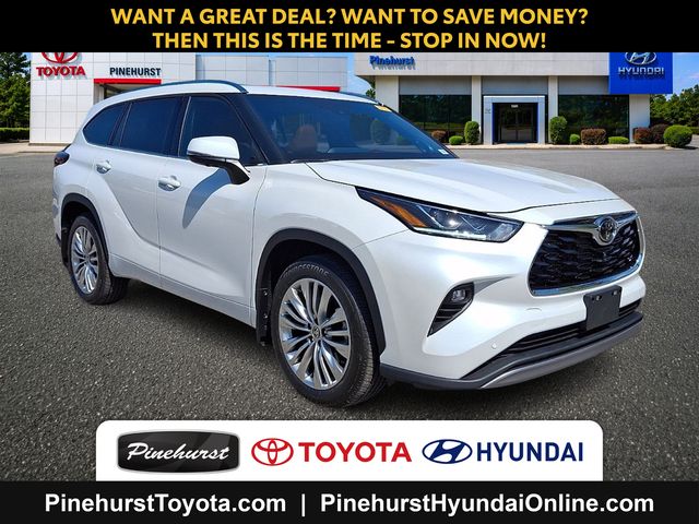 White 2026 Toyota Highlander SUV / Crossover All-Wheel Drive 8-Speed Automatic