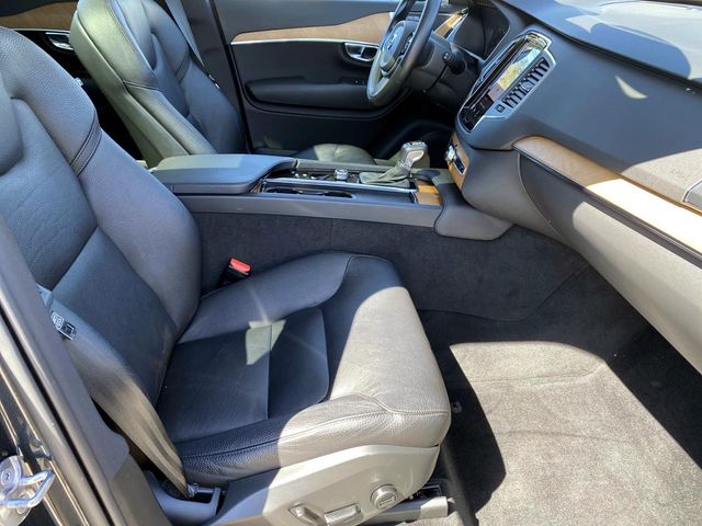 2022 Volvo XC90 T6 Momentum Gray Metallic - Grieco Acura - Image 26