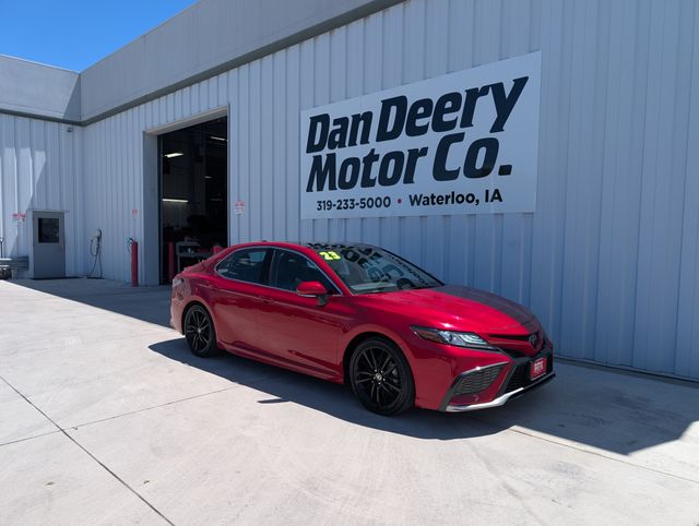 Supersonic Red/Midnight Black Metallic 2023 Toyota Camry Sedan Front-Wheel Drive 8-Speed Automatic