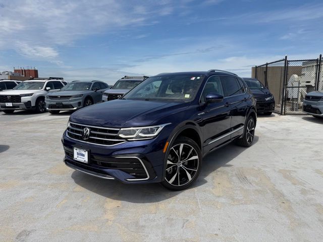 Atlantic Blue Metallic 2023 Volkswagen Tiguan SEL R-Line 4Motion SUV / Crossover All-Wheel Drive 8-Speed Automatic
