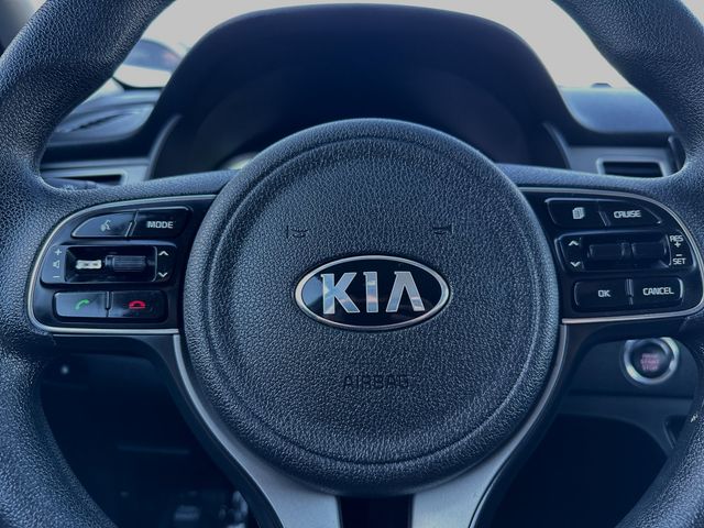 2019 Kia Niro LX 23