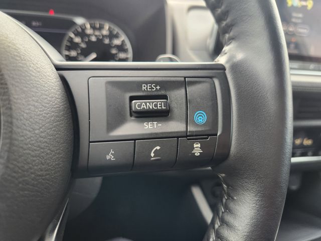 2024 Nissan Rogue SV White at Central Houston Nissan