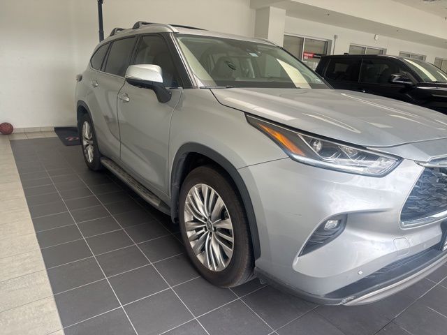 2025 Toyota Highlander Platinum Silver at Gullo Toyota