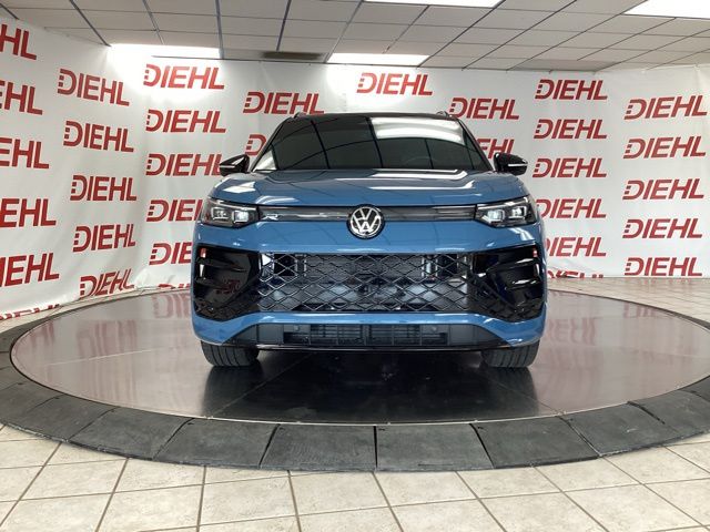 Used 2025 Volkswagen Tiguan SUV