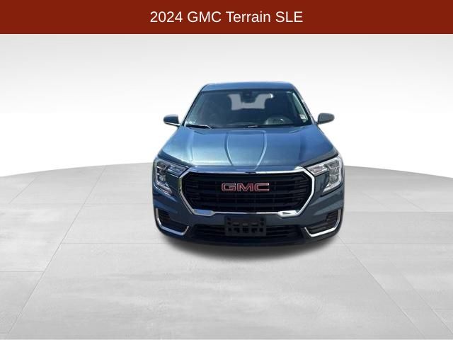 2024 GMC Terrain SLE photo