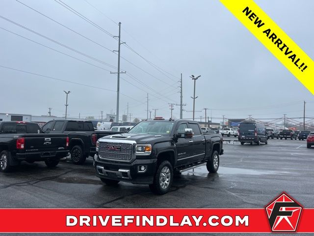 GMC Sierra 2500HD Denali Crew Cab 4WD