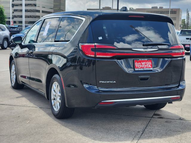 2024 Chrysler Pacifica Touring L Black at Community Honda