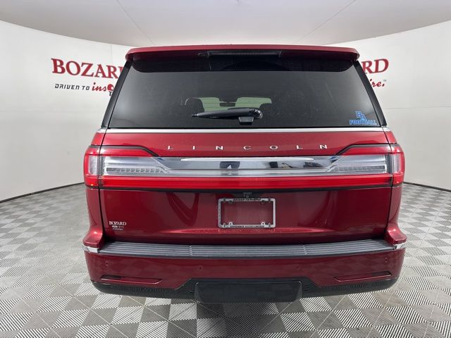 2018 Ruby Red Metallic Tinted Clearcoat Lincoln Navigator Select RWD SUV