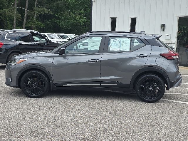 2024 Nissan Kicks SR:168732B