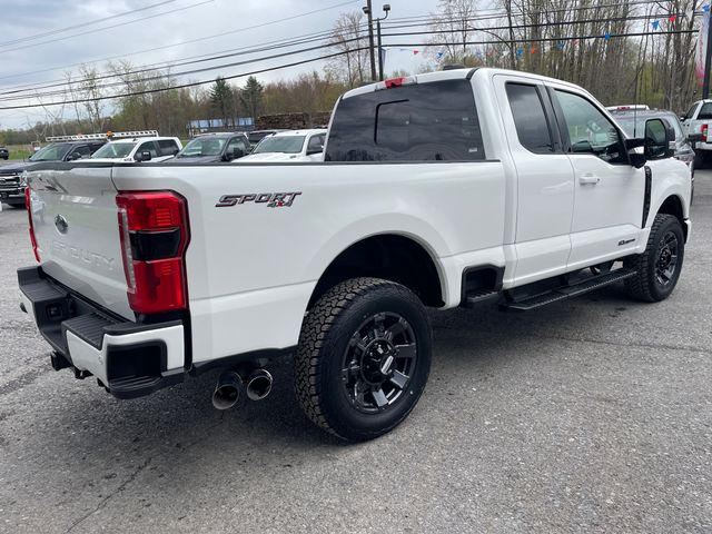 2024 Ford F-250SD Lariat - White Metallic exterior view 7