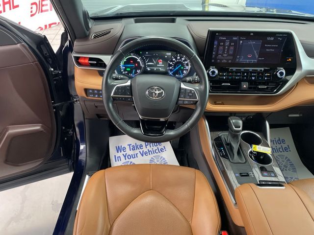 Used 2021 Toyota Highlander Hybrid SUV