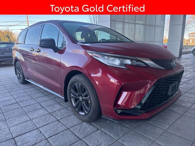 2024 Toyota Sienna XSE 7-Passenger AWD