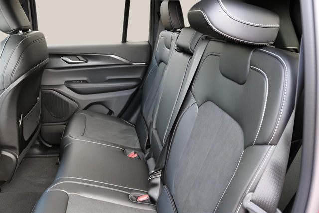 New Car 2025 Jeep Grand Cherokee  Altitude X For Sale Under $35,000 In Austin, Texas