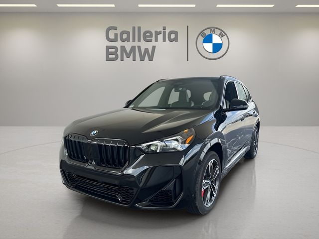 2026 BMW X1 28i's photo