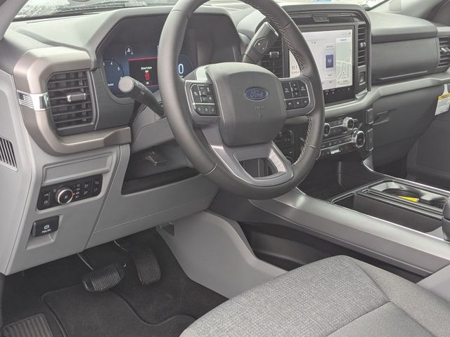 2025 Ford F-150 XLT - Photo 9