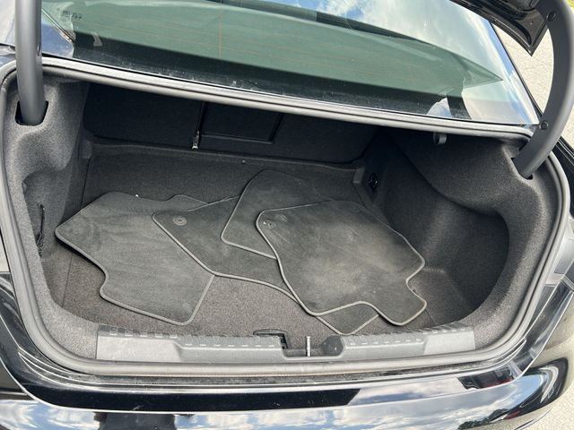 Used 2024  Audi Premium image 40
