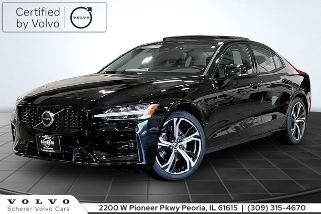 2023 Volvo S60 B5 Core Dark Theme FWD