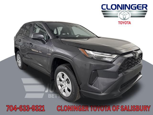 2025 Toyota RAV4 LE FWD