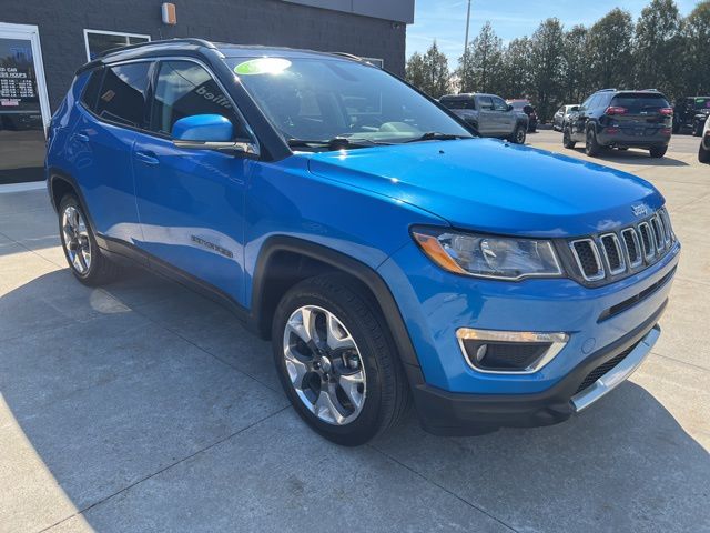 Laser Blue Pearlcoat 2019 Jeep Compass Limited 4WD SUV / Crossover Four-Wheel Drive 9-Speed Automatic