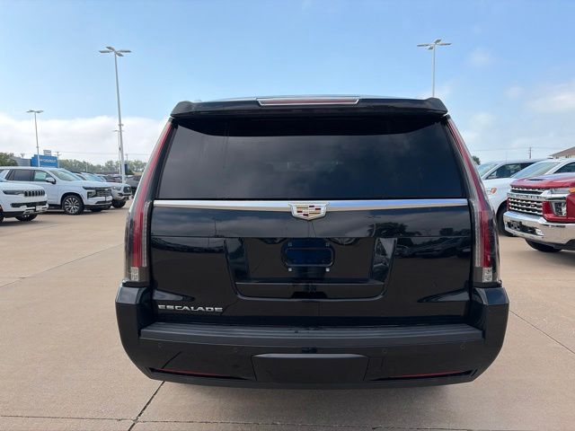Used 2016 Cadillac Escalade ESV SUV