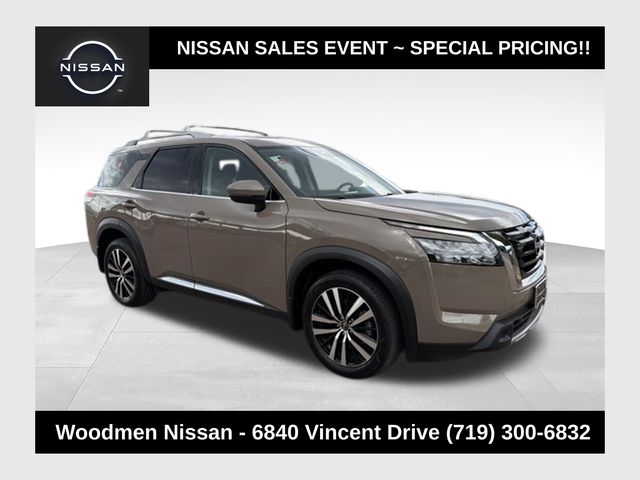 2025 Nissan Pathfinder Platinum 4WD