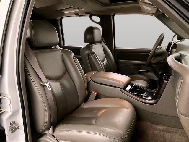 2006 GMC Yukon XL Denali White at Carlisle Cadillac Buick GMC