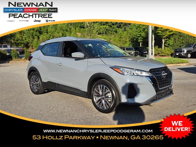 Boulder Gray 2023 Nissan Kicks SUV / Crossover Front-Wheel Drive Continuously Variable Transmission
