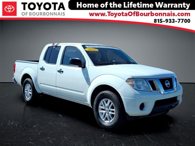 Glacier White 2016 Nissan Frontier SV Crew Cab Pickup Truck 4X2 5-Speed Automatic Overdrive