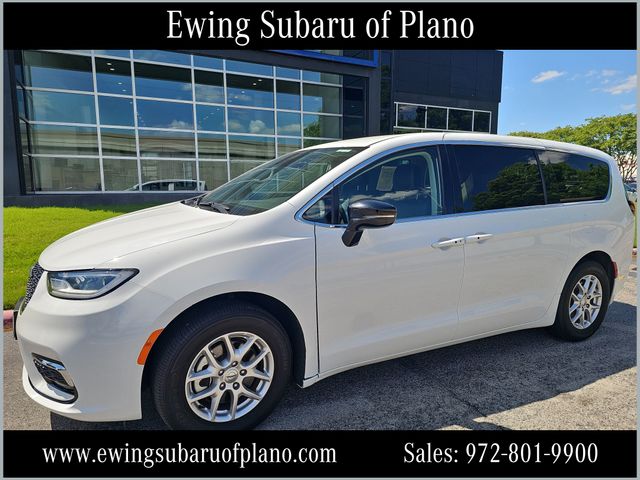 Bright White Clearcoat 2024 Chrysler Pacifica Touring L FWD Minivan Front-Wheel Drive 9-Speed Automatic