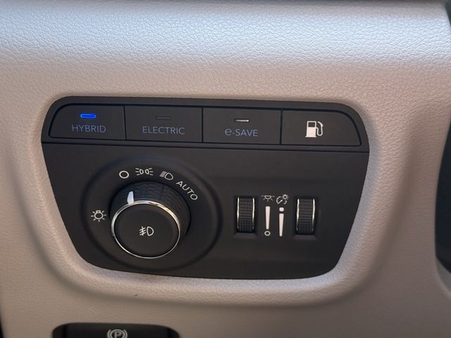 2022 Jeep Grand Cherokee Overland 4xe White at Central Houston Nissan