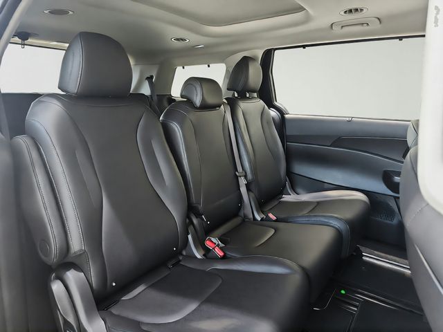 Used 2026 Kia Carnival Van