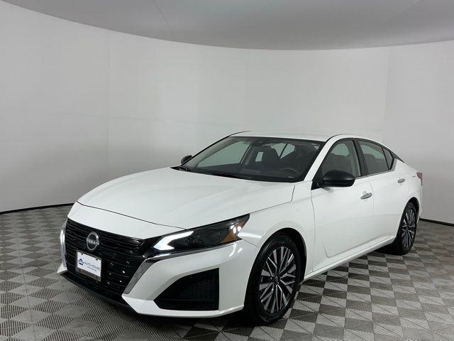 225132025 Nissan Altima 2.5 SV