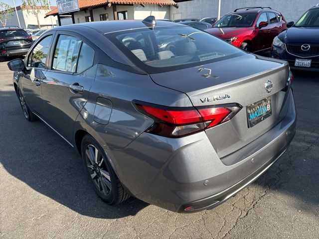 2021 Nissan Versa 1.6 SV 9