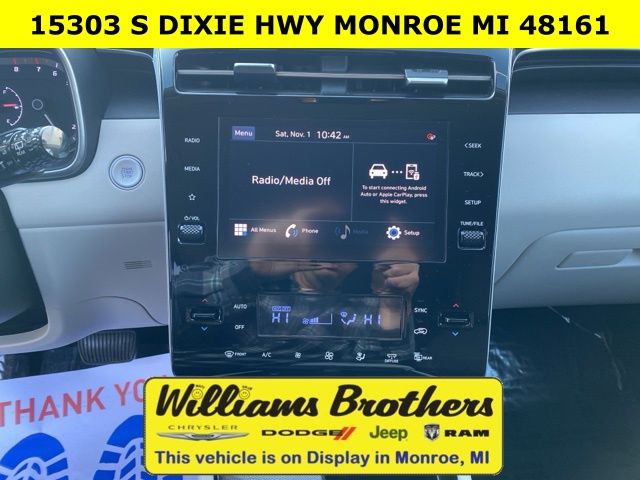 2024 Hyundai Tucson SEL - Black Pearl exterior view 17