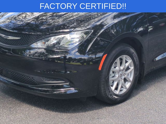Used 2025 Black Chrysler LX image 9
