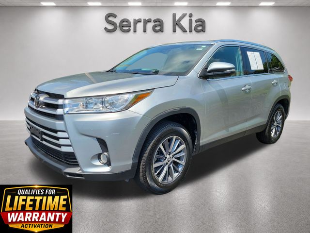 Celestial Silver Metallic 2019 Toyota Highlander SUV / Crossover Front-Wheel Drive 8-Speed Automatic