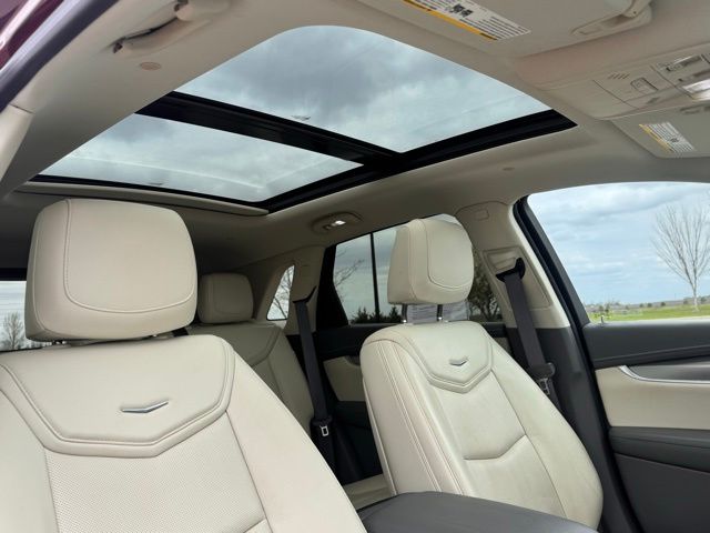 2017 Cadillac XT5 Premium Luxury