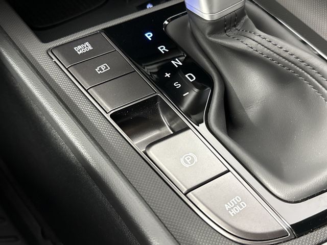Used 2025 Hyundai Elantra Hybrid For Sale in Indianapolis, IN