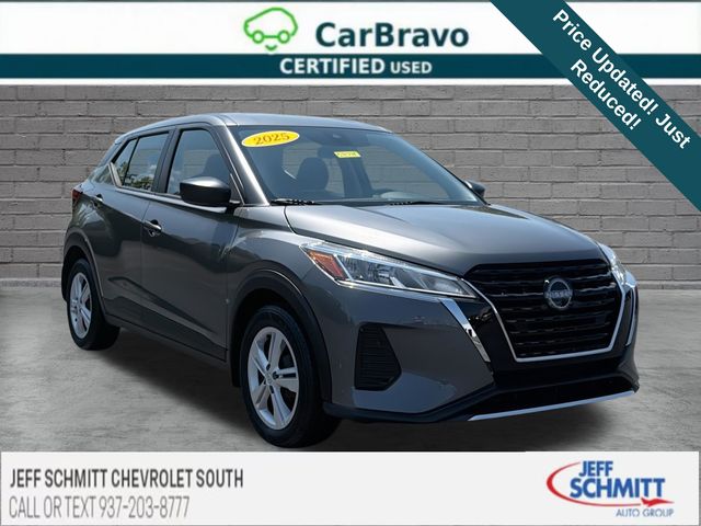 Gray (Gun Metallic) 2025 Nissan Kicks Play SUV / Crossover Front-Wheel Drive Continuously Variable Transmission