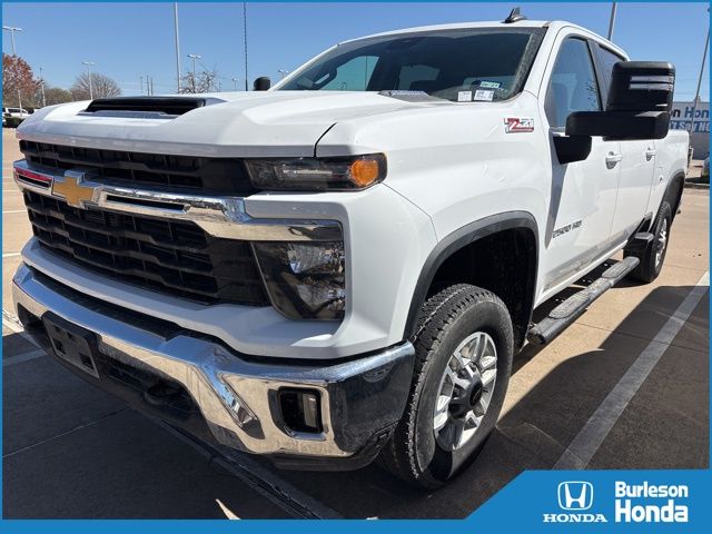 2025 Chevrolet Silverado 2500HD LT Crew Cab 4WD