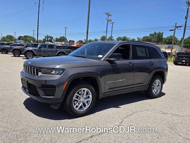 New 2026 Gray Jeep Laredo image 3