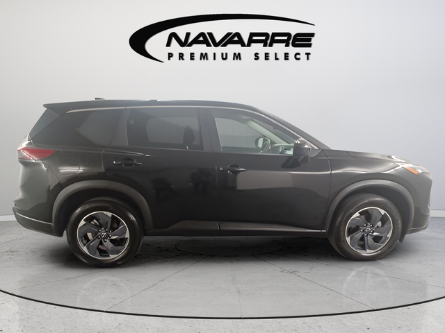 2024 Nissan Rogue SV — photo 8