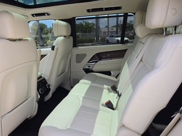 Used 2025 Land rover Range Rover SUV